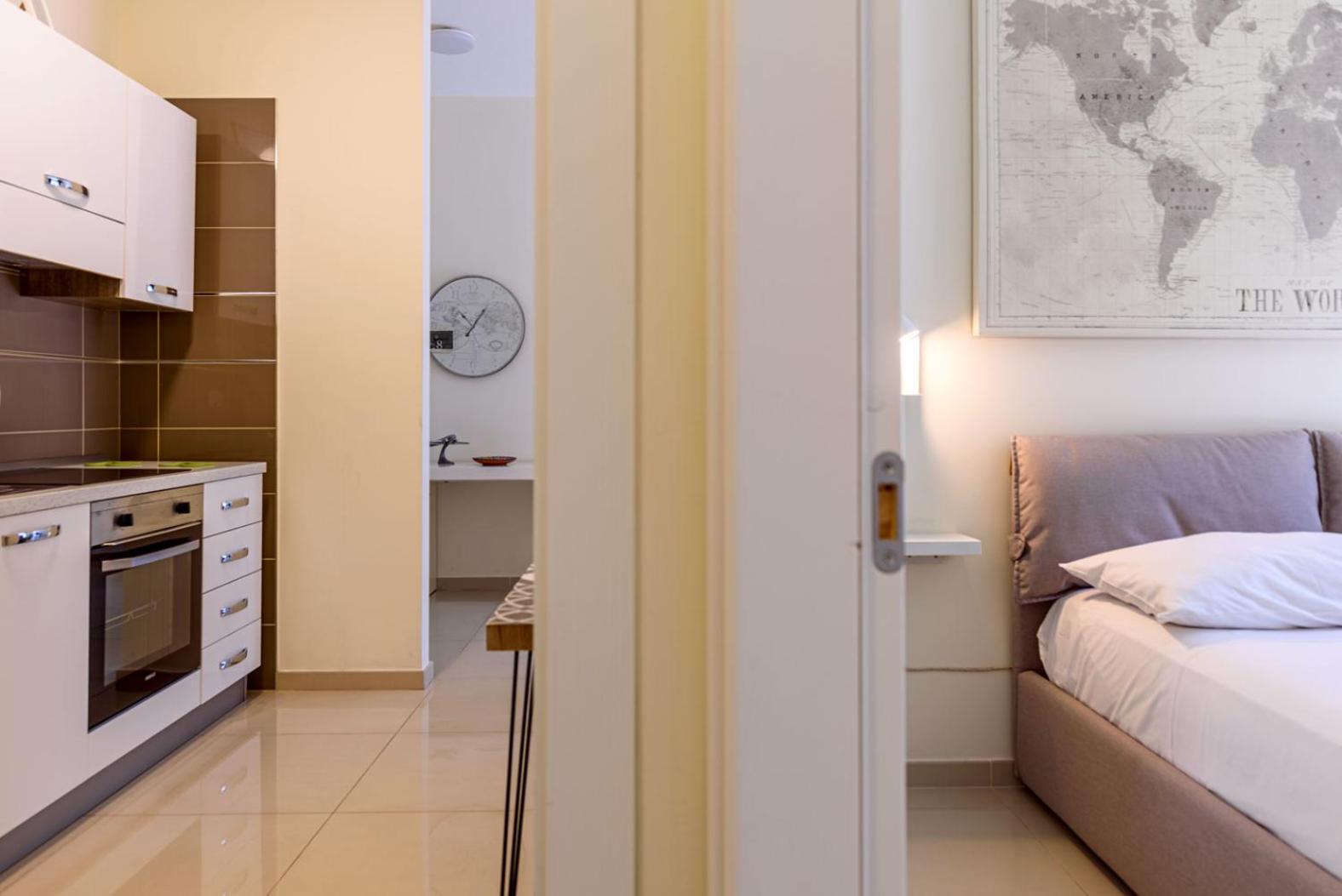Centralflats 195 Private Apartments Bari Kültér fotó
